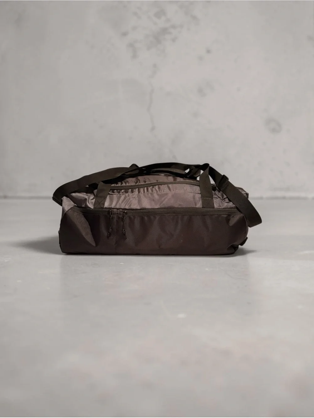 🌊High Sierra Duffel Bag - Versatile Travel & Gym Carry